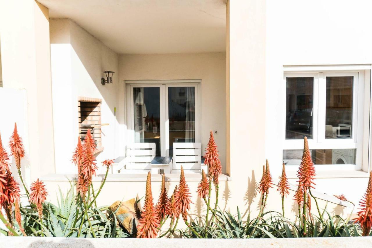 Apartments Baleal: Sunshine By The Pool Ferrel  Bagian luar foto