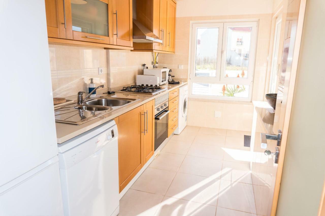 Apartments Baleal: Sunshine By The Pool Ferrel  Bagian luar foto